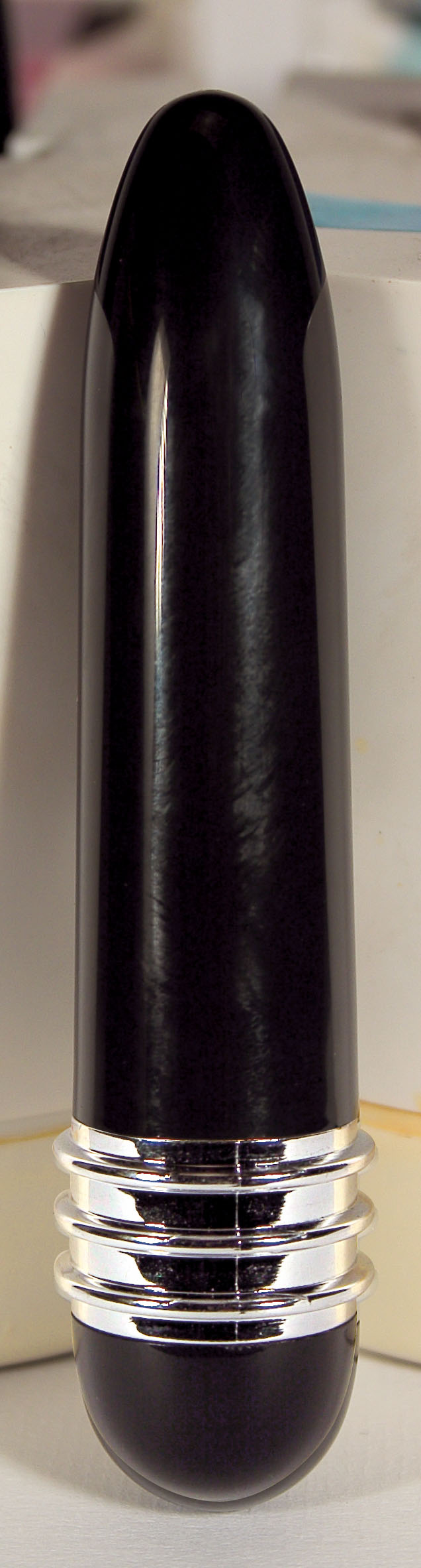 ELEGANT INTIMATES VIBRATOR BLACK